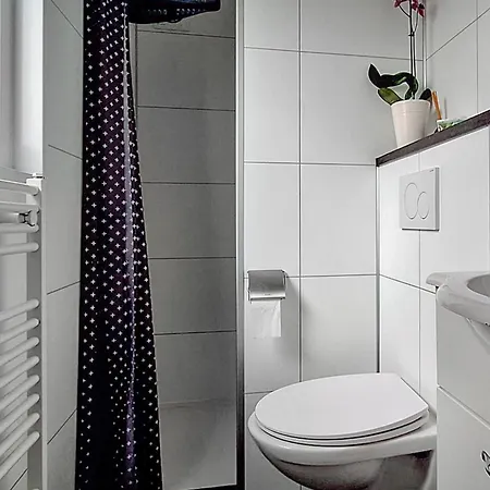 2 Bedroom Lovely Stacaravan In 4* Vorden