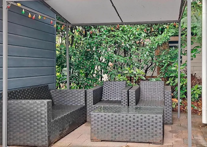 2 Bedroom Lovely Stacaravan In 4*